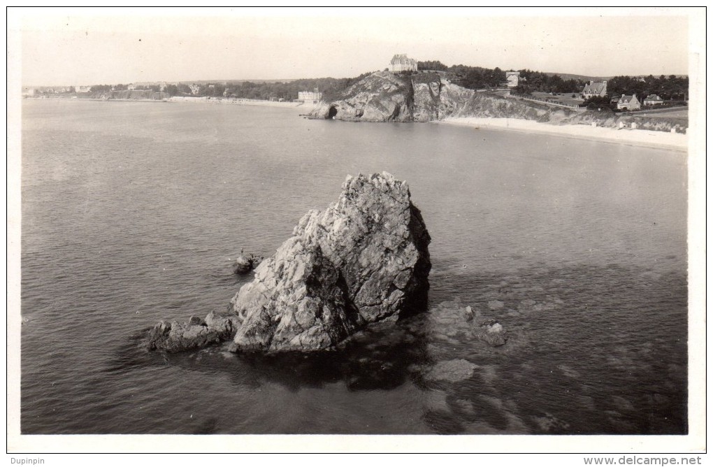 MORGAT - Les Deux Plages, Pleine Mer, L'Aiguille Du Portzic - Morgat