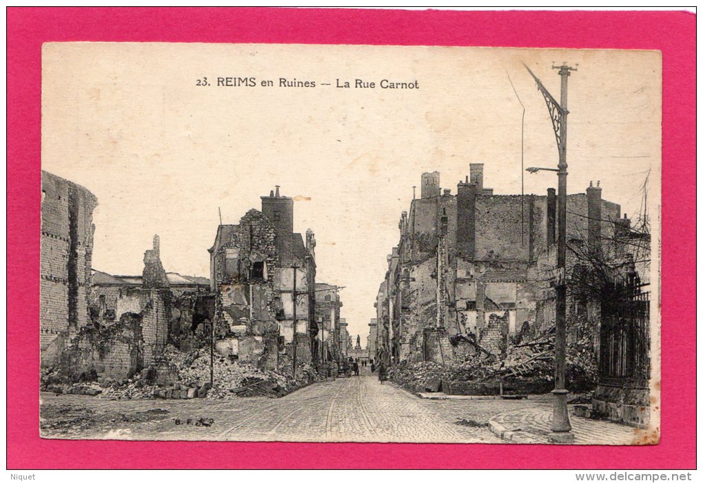 51 MARNE Reims En Ruines, Guerre 1914-1918,  Pub Spiritueux,  (B. F.) - Guerra 1914-18