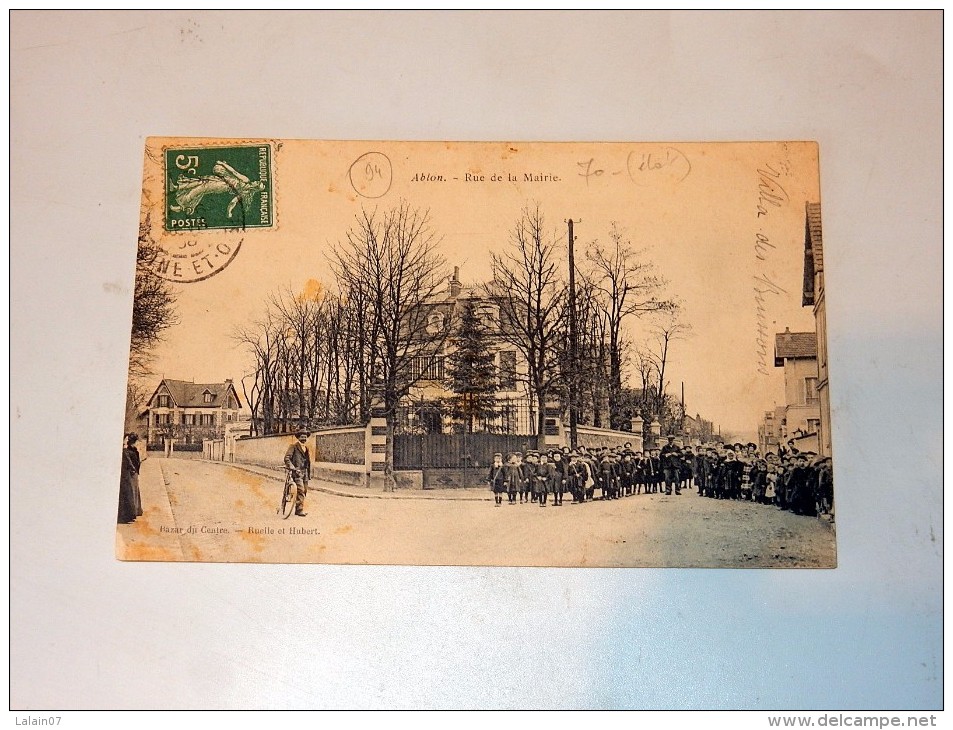 Carte Postale Ancienne : ABLON : Rue De La Mairie, Groupe D' écoliers, En 1908 - Ablon Sur Seine