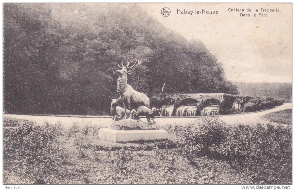 Habay-la-Neuve - Château De La Trapperie - Dans Le Parc - Habay