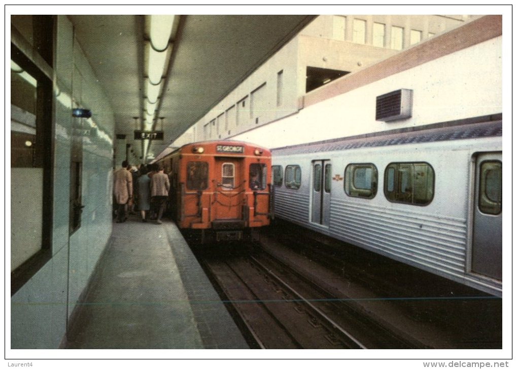 (222) Canada - Toronto Subway Train - U-Bahnen