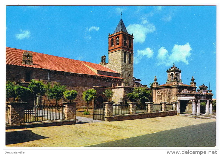 MERIDA  (BADAJOZ)  Iglesia - Badajoz