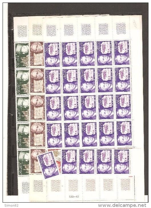 FRANCE FRAGMENTS  DE FEUILLE  DE 25 TIMBRES N° 1667/70  NEUF **MNH DE 1971 - Feuilles Complètes