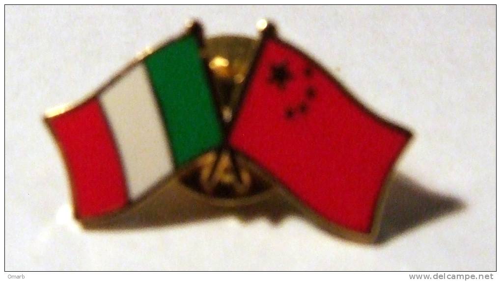 Pin009B Pins Bandiere Amicizia Cina Italia | Flag Friendship China Italy | Drapeau Amitié Chine Italie Expo Milano 2015 - Altri & Non Classificati