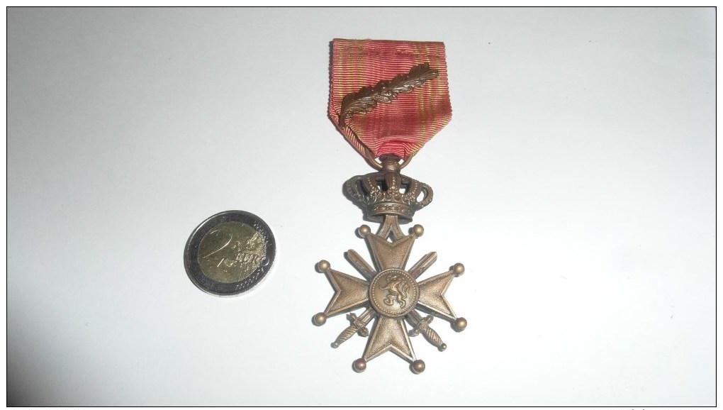 MEDAILLE CROIX DE GUERRE LEOPOLD 3  AVEC PALME  WWII - België