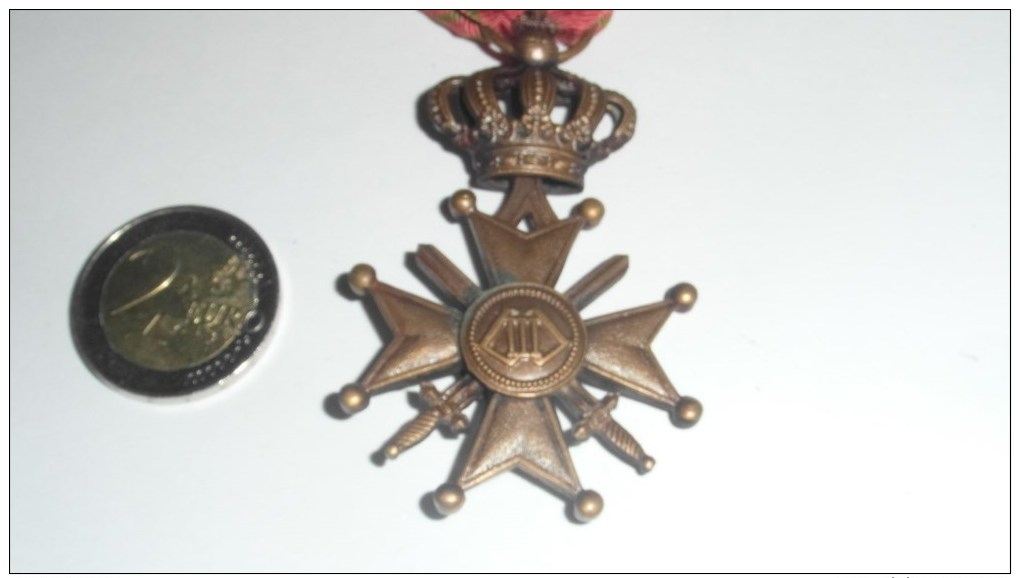 MEDAILLE CROIX DE GUERRE LEOPOLD 3  AVEC PALME  WWII