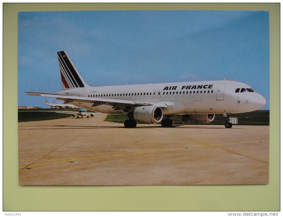 CARTE POSTALE POSTCARD AIRBUS A-320 AIR FRANCE - 1946-....: Modern Era