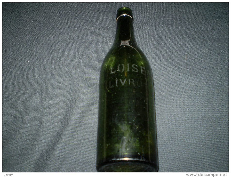 Drôme: Livron : Ancienne Bouteille Gravée LOISEAU LIVRON . Verre à Bulles - Autres & Non Classés