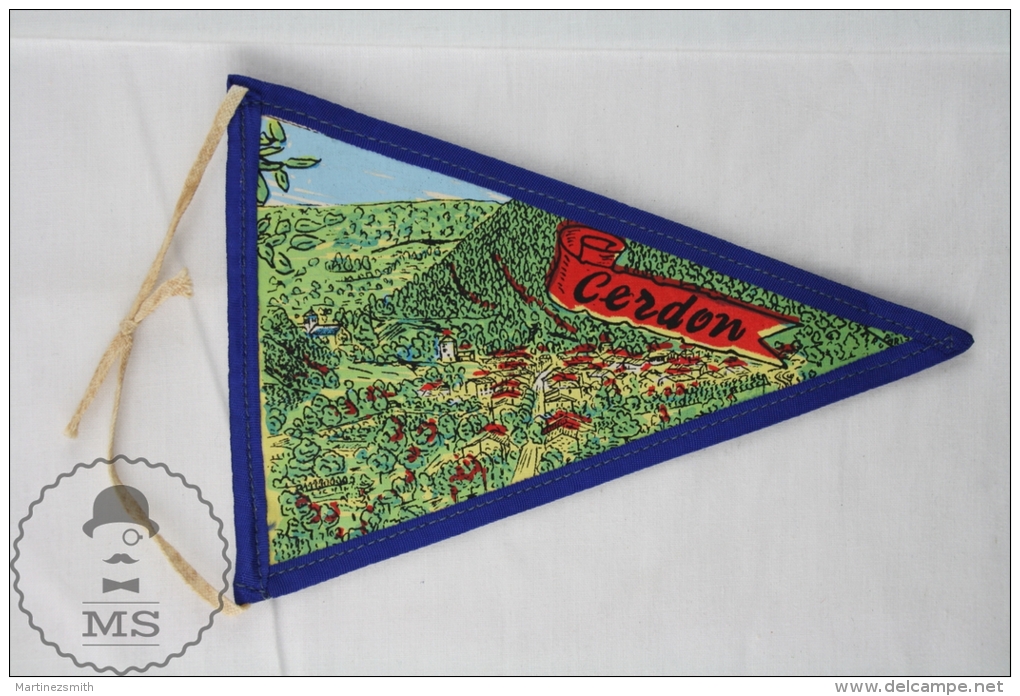 Vintage France - Cerdon Dans L´Ain Cloth Pennant/ Flag/ Fanion - Otros & Sin Clasificación