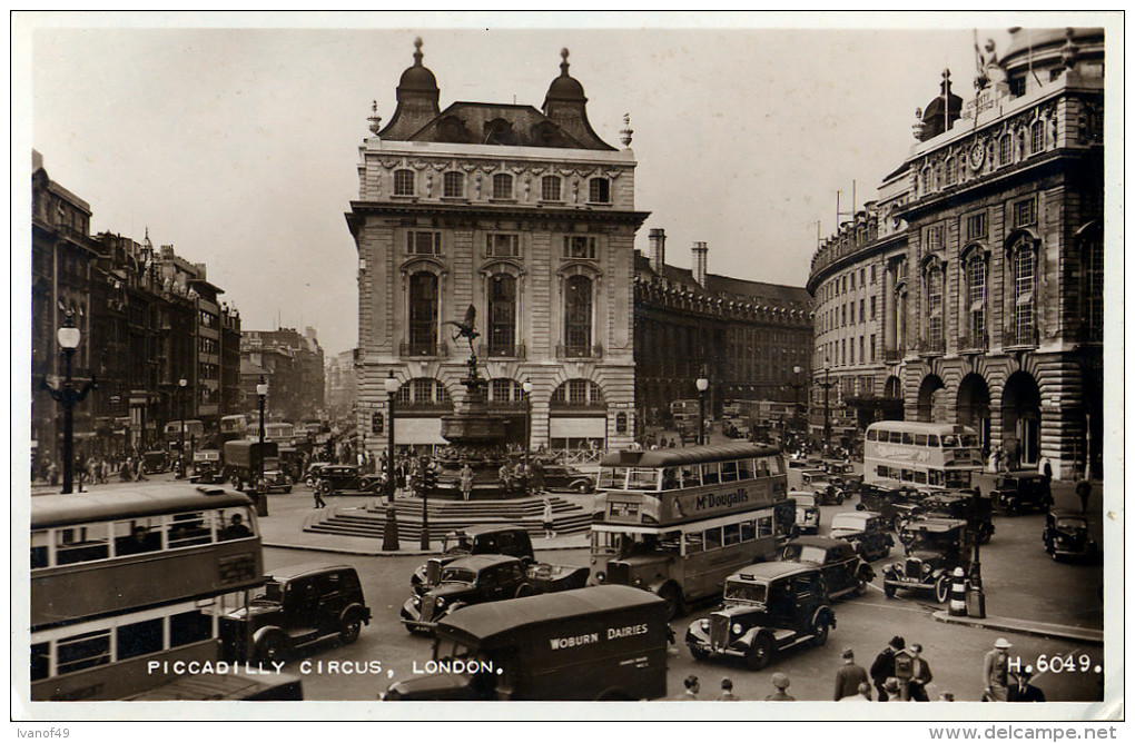 LONDON - Piccadelly Circus - CPSM - Piccadilly Circus