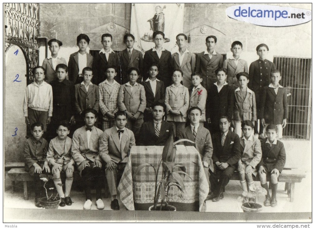 PHOTO    ANCIENNE Et  RARE -    Collège  Saint - Nicolas à  ALEP  (Syrie)  1931 -  Photo Des élèves  -  Classe De 7éme - Lieux