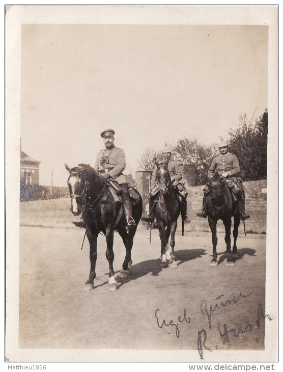 Photo 1915 COMBLES - Officiers Allemands Devant L'entrée Du Château (A125, Ww1, Wk 1) - Combles