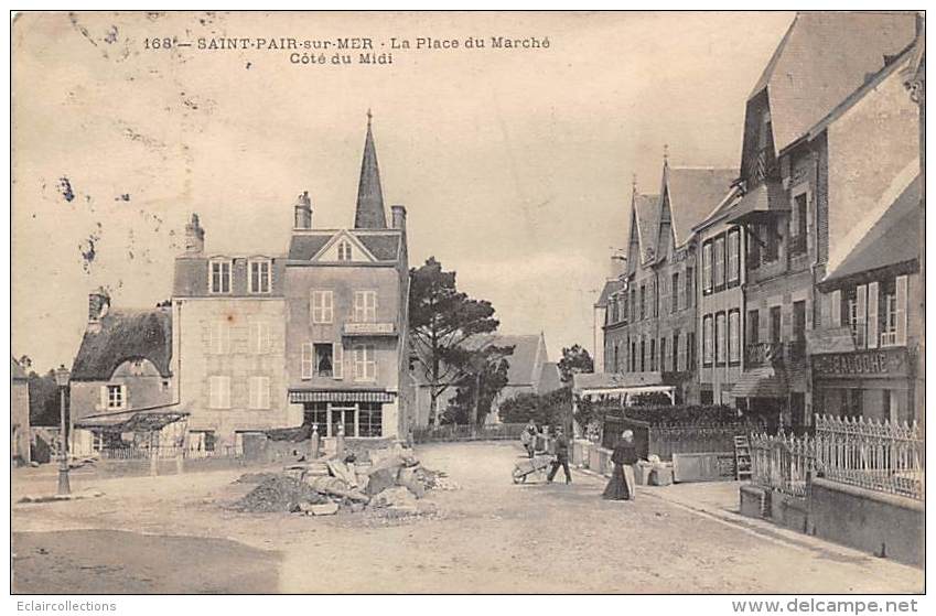 Saint Pair Sur Mer      50     Place Du Marché Côté Du Midi - Saint Pair Sur Mer