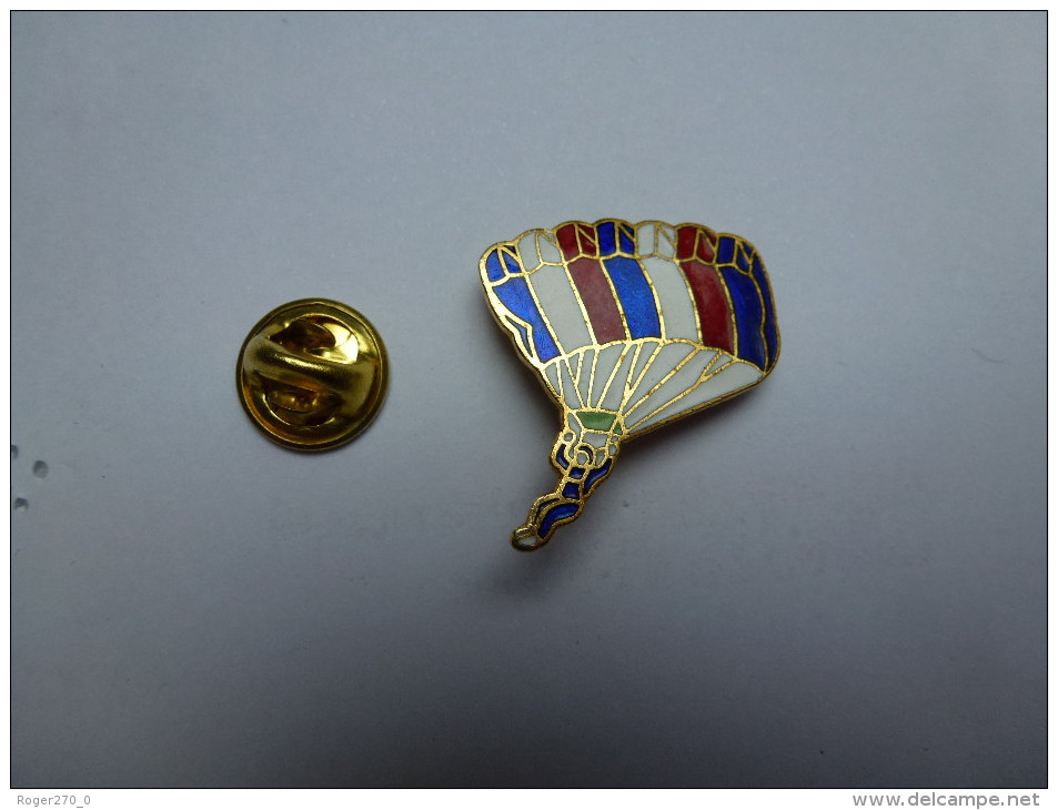 Beau Pin's En EGF , Parachutisme , Para - Parachutisme