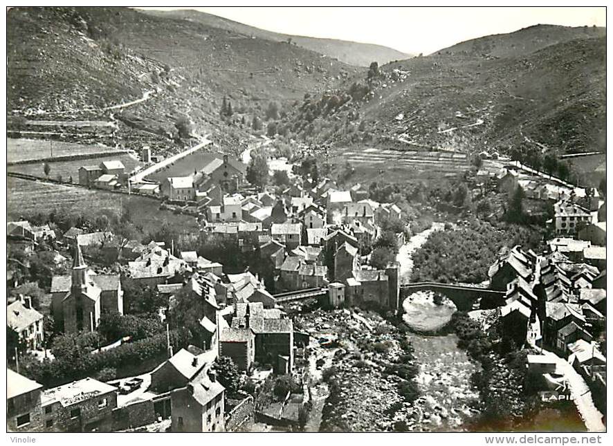 Réf : T 15 - 3774  :  LE PONT DE MONTVERT  VUE AERIENNE - Le Pont De Montvert