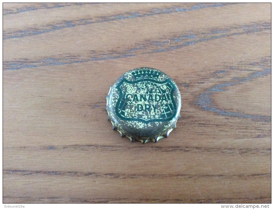 Ancienne Capsule De Soda "CANADA DRY" C Belgique Type 1 - Limonade