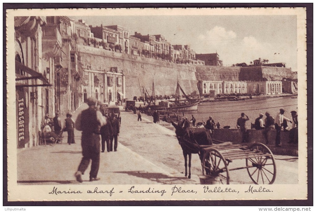 Old Malta Postcard Circa 1930 Marina Wharf Landing Place Valletta - Malte