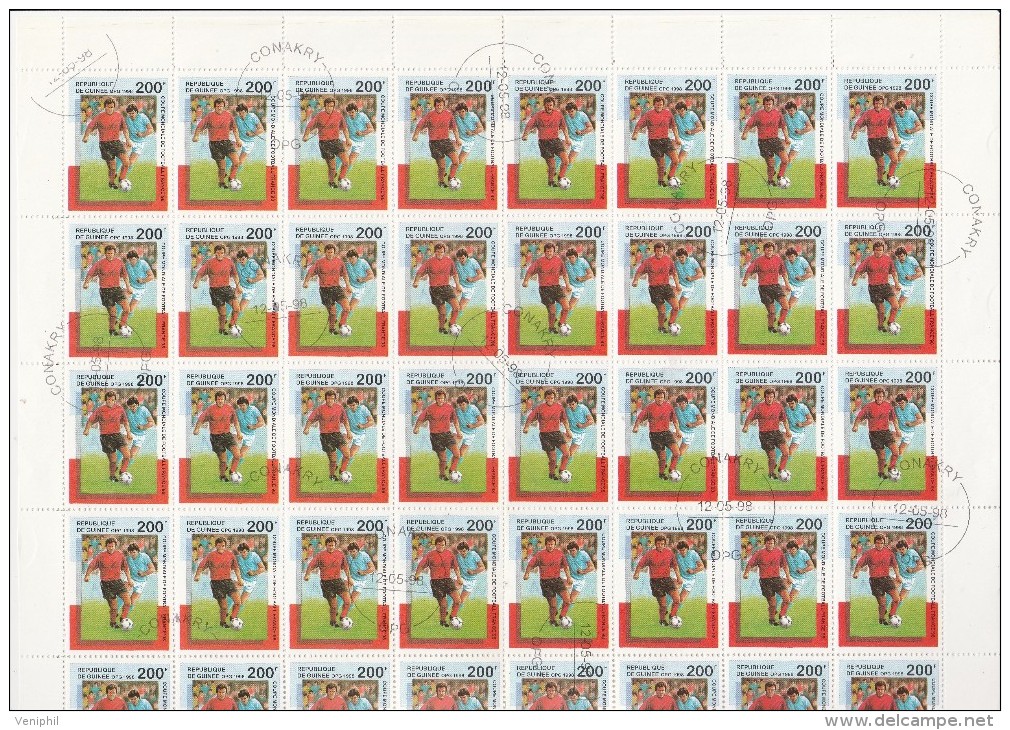 GUINEE -N° 1255 A  OBLITERE  EN FEUILLE DE 40 - COUPE DU MONDE 1998 - COTE : 20 € - República De Guinea (1958-...)