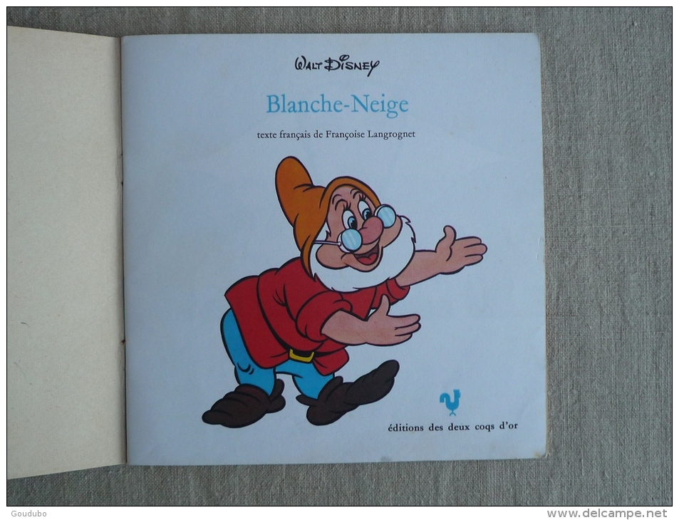 Walt Disney  Blanche Neige Les Albums Bonne Nuit éditions Des Deux Coqs D'or 1974. Voir Photos - Contes