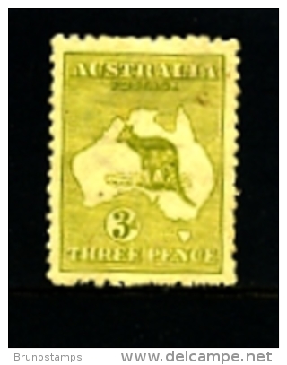 AUSTRALIA - 1915  KANGAROO   3 D. YELLOW/OLIVE  DIE I  3rd  WATERMARK   MINT   SG37 - Mint Stamps