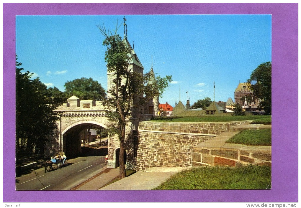 QUEBEC LA PORTE SAINT LOUIS    ATTELAGE - Québec – Les Portes