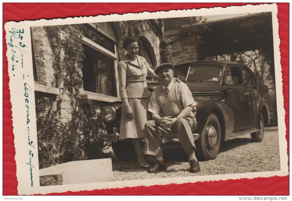 CARTE PHOTO - Couple Et Opel Kapitän, Postée D'EINDELBERG En 1950 - TBE - RV - (Rèf  CF 30) - A Identifier