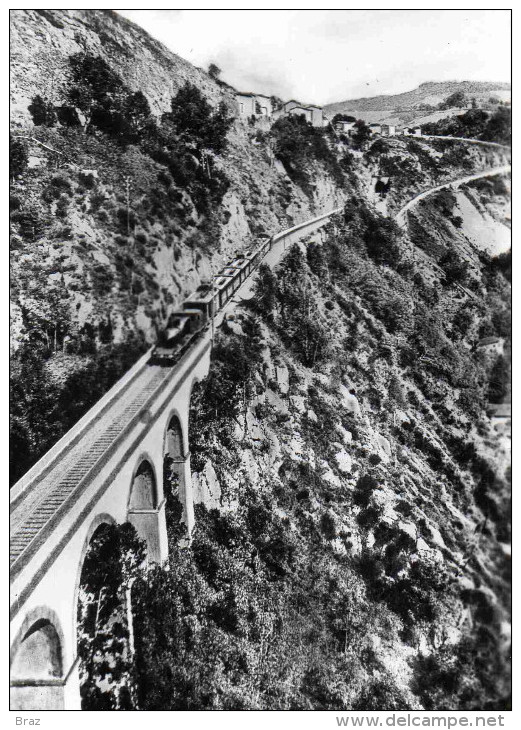 CPSM  Thiers  Viaduc De La Roche Noir Train - Thiers