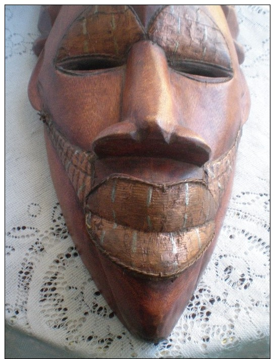 Masque Africain En Bois - Afrikaanse Kunst