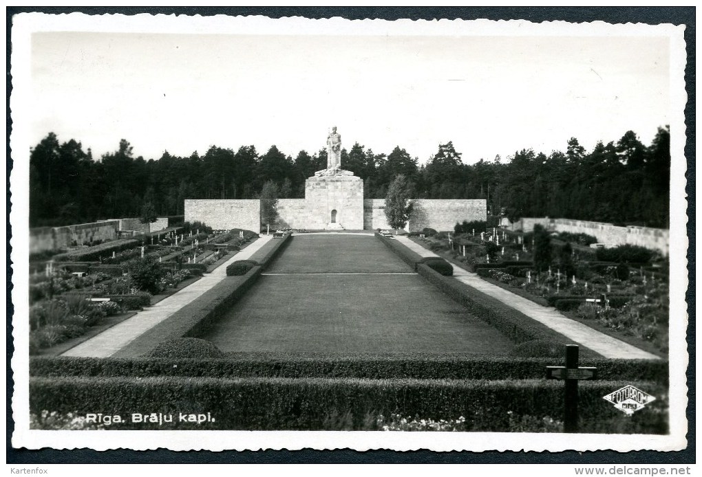 Riga, Braju Kapi, National-Denkmal, Helden-Gräber,Bruderfriedhof,Friedhof, - Lettland