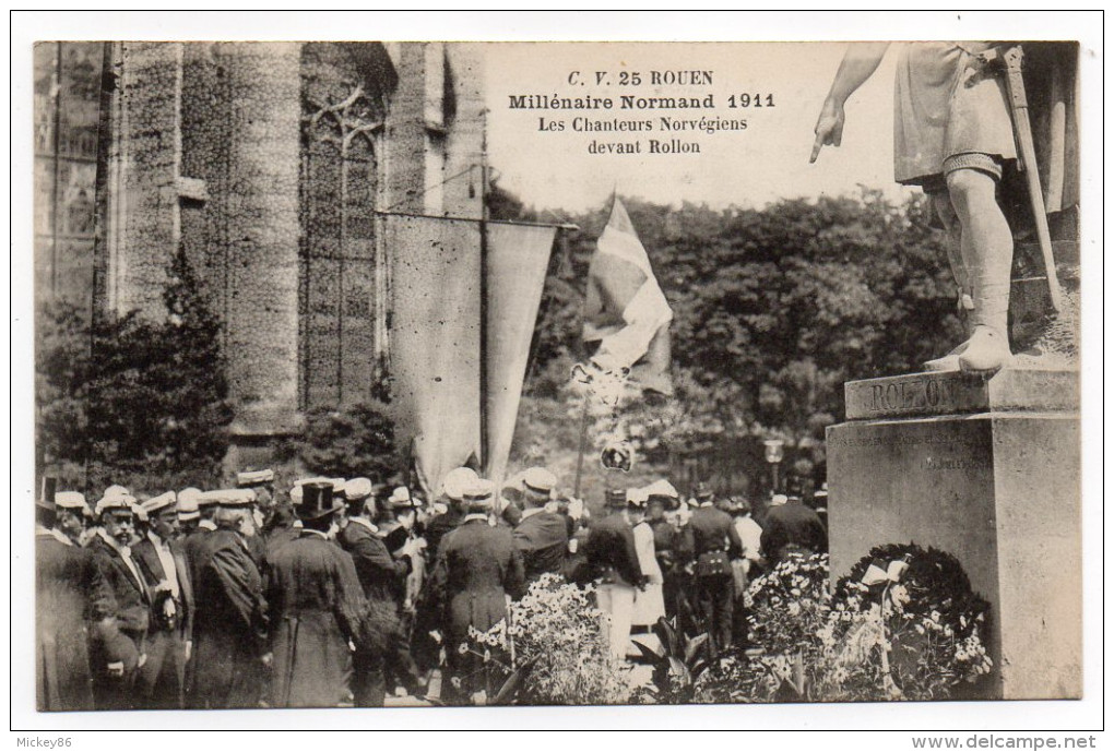 ROUEN-Fête Millénaire Normand--Chanteurs Norvégiens Devant La Statue De Rollon (très Animée) Pas Très Courante..à Saisir - Rouen