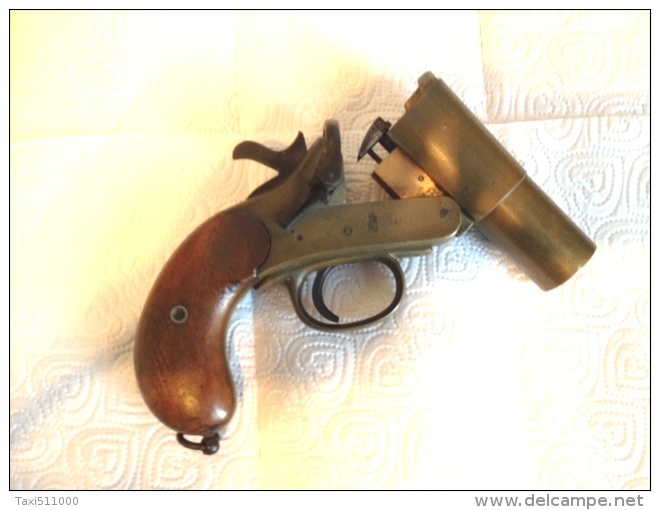 Lance  Fusée Anglais De 1918 WEBLEY Et SCOTT Tres Bel Objet - Autres & Non Classés