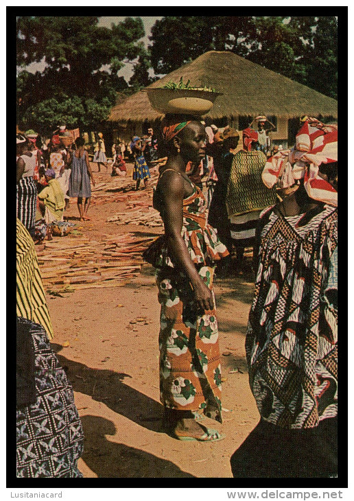 GUINÉ-BISSAU - FEIRAS E MERCADOS - Mercado Guineense(Ed. Casa Gouveia Nº 104)  Carte Postale - Guinea-Bissau