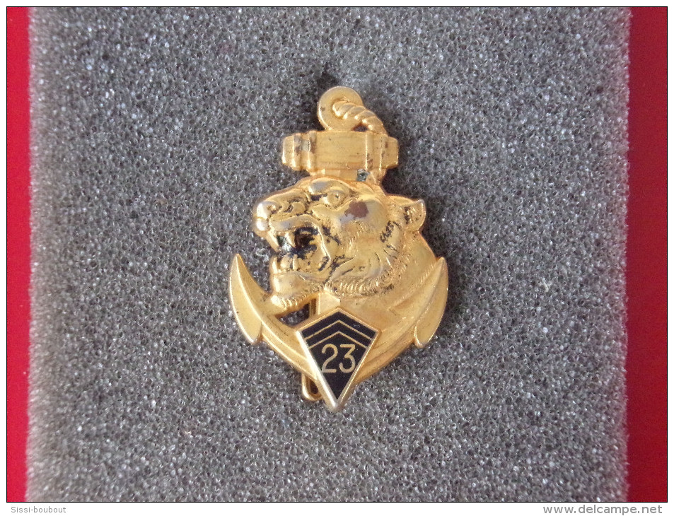 Insignes Militaire "23ème Bataillon D'Infanterie De Marine" -  Military Badges P.V. - - Marine