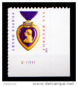 USA, 2012 Scott #4704, Purple Heart With Ribbon, Forever Single (49c), MNH, VF - Unused Stamps