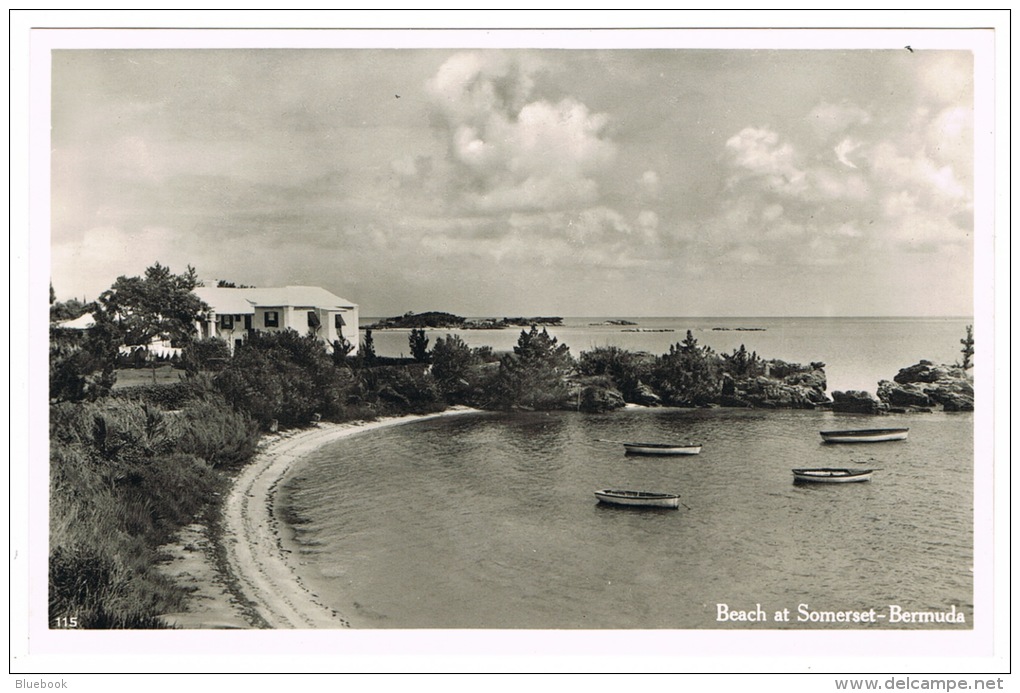 RB 1079 - Real Photo Postcard - Beach At Somerset Bermuda - House / Hotel &amp; Boats - Bermuda