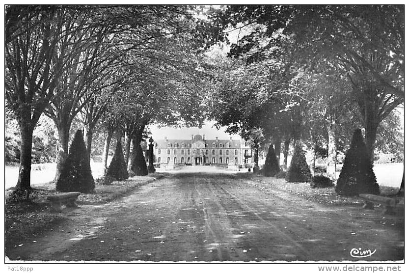 35 - BECHEREL : Chateau De Caradenc : Allée D'arrivée - CPSM Dentelée Noir Blanc Format CPA 1959 - Ille Et Vilaine - Bécherel