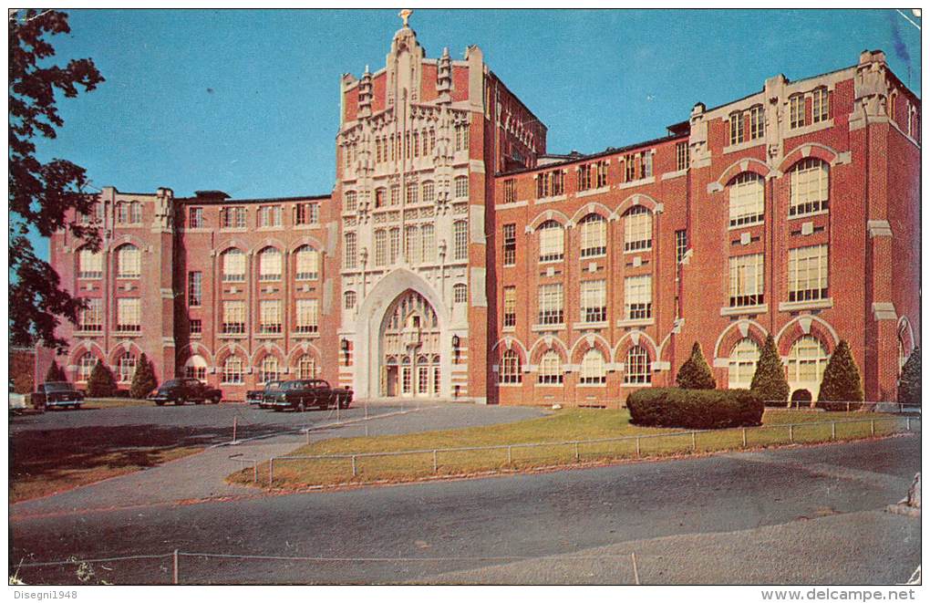 04569 "HARKINS HALL PROVIDENCE COLLEGE - PROVIDENCE R. I. " ARCHITECT. OF XX CENTURY . ORIGINAL POST CARD - Providence