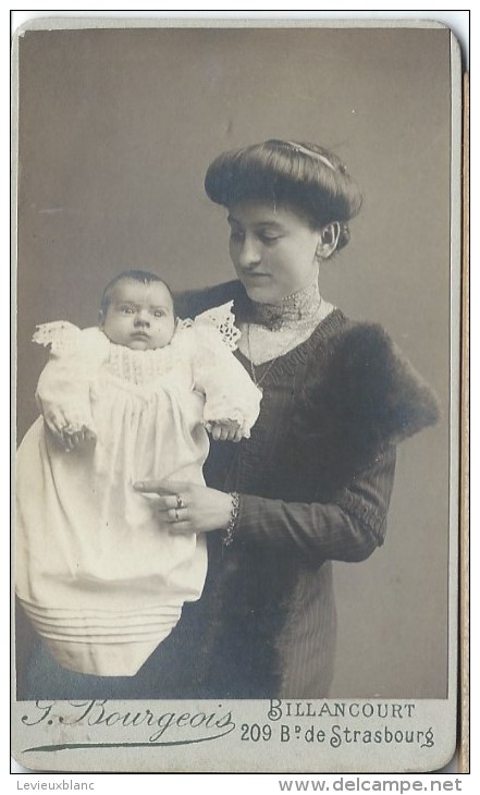 Photographie Sur Carton/Petit Format/Femme Avec Bébé/Billancourt/Vers 1900-1910      PHOTN57 - Non Classificati