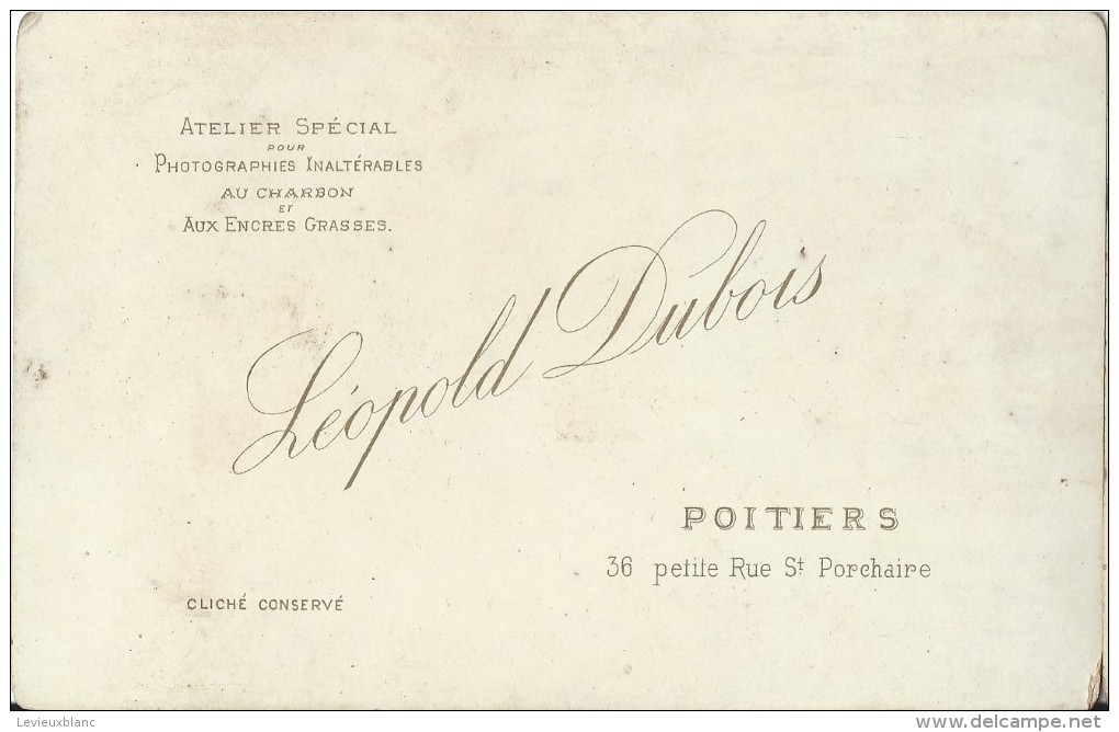 Photographie Montée Sur Carton /Grand Format//Escrimeur Avec Fleuret Et Masque/Dubois /Poitiers/Vers 1900   PHOTN79 - Non Classificati