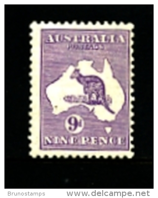 AUSTRALIA - 1932  KANGAROO   9 D.  SMALL MULTIPLE  WATERMARK  MINT NH  SG108 - Neufs