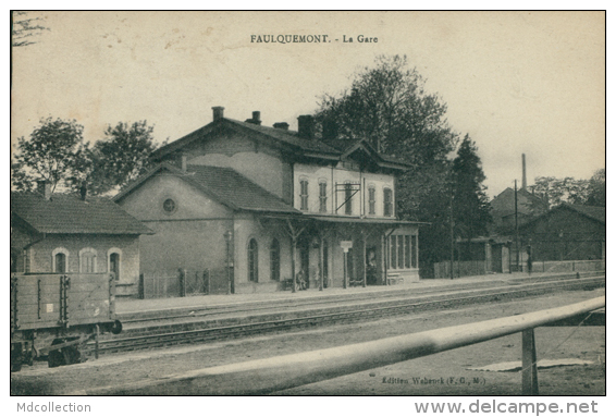 57 FAULQUEMONT / La Gare / CARTE RARE - Faulquemont