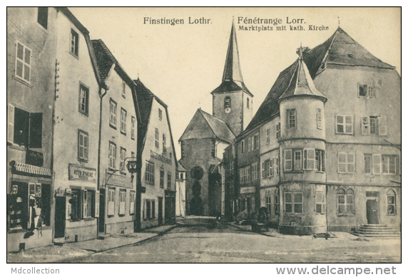 57 FENETRANGE / Marktplatz Mit Kath. Kirche / CARTE RARE - Fénétrange