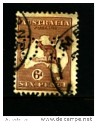 AUSTRALIA - 1923  KANGAROO  6 D. CHESTNUT  3rd  WATERMARK  PERFORATED SMALL OS  FINE USED  SGO76 - Oficiales