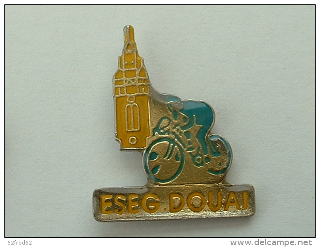 PIN´S CYCLISME VELO - ESEG DOUAI - Cyclisme