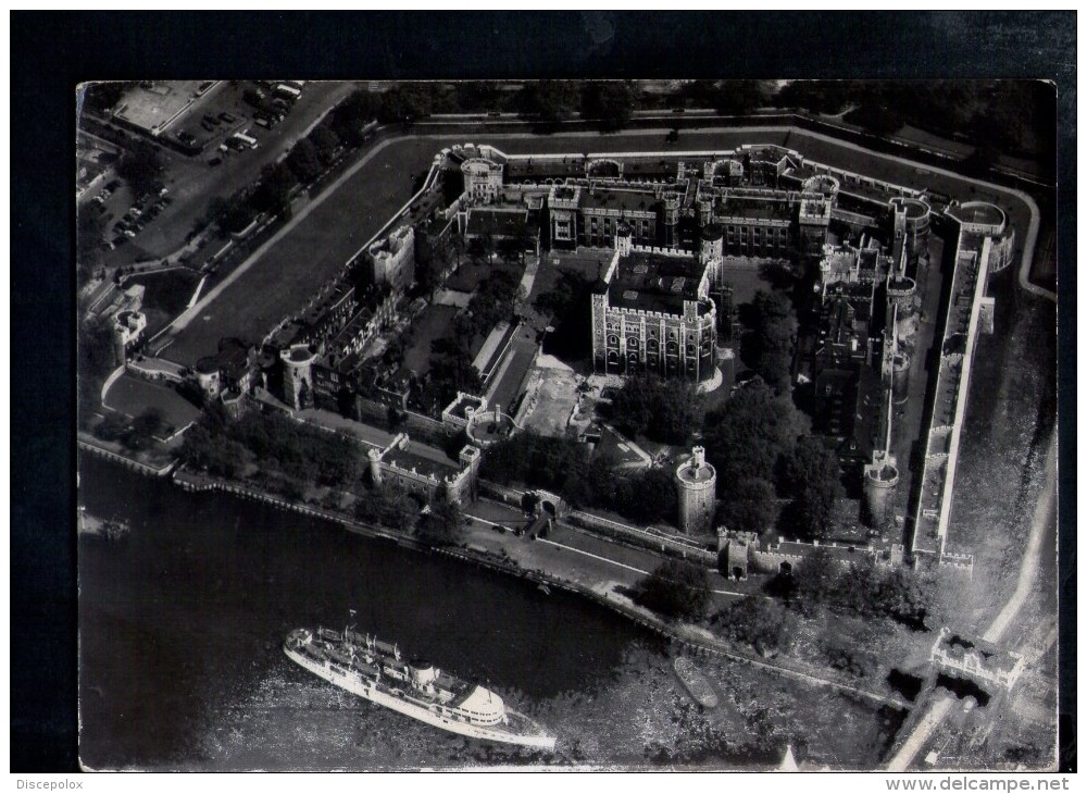 N1615 NAVI, SHIP, BATEAU, PIROSCAFO -TOWER OF LONDON ( Londra )  - AERIAL VIEW - VUE AERIENNE, AEREA - - Altri & Non Classificati