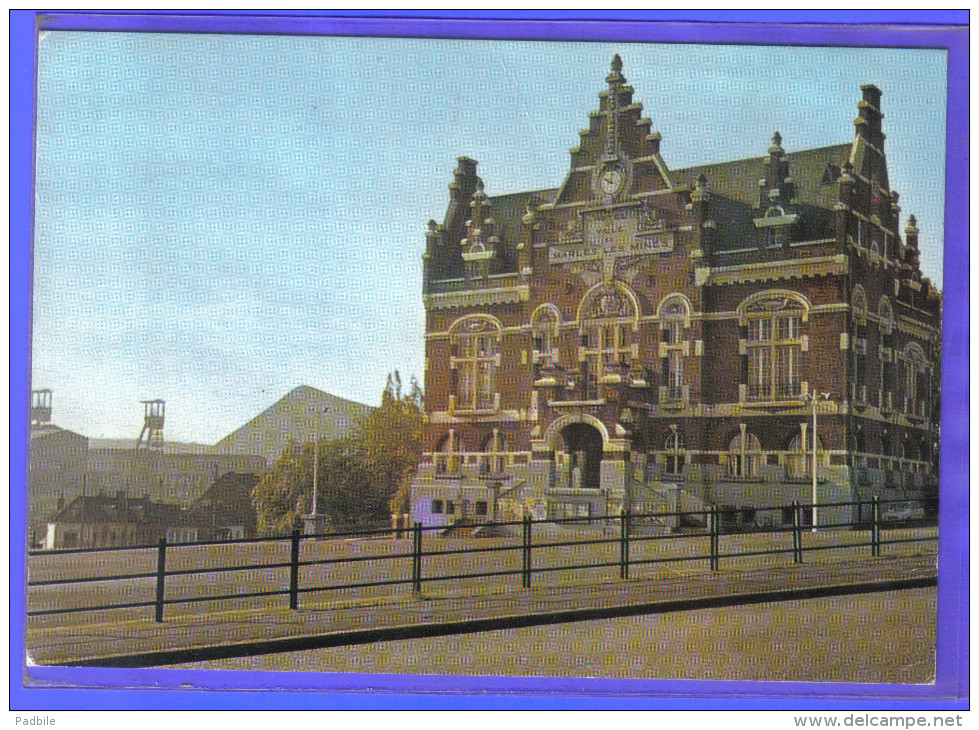 Carte Postale 62. Marles-les-Mines  L'hotel De Ville  Trés Beau Plan - Autres & Non Classés