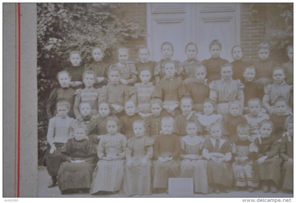 Photographie Ancienne Groupe Scolaire Classe Des Filles Ecole Primaire Melay (Chemillé - Maine Et Loire) - Otros & Sin Clasificación