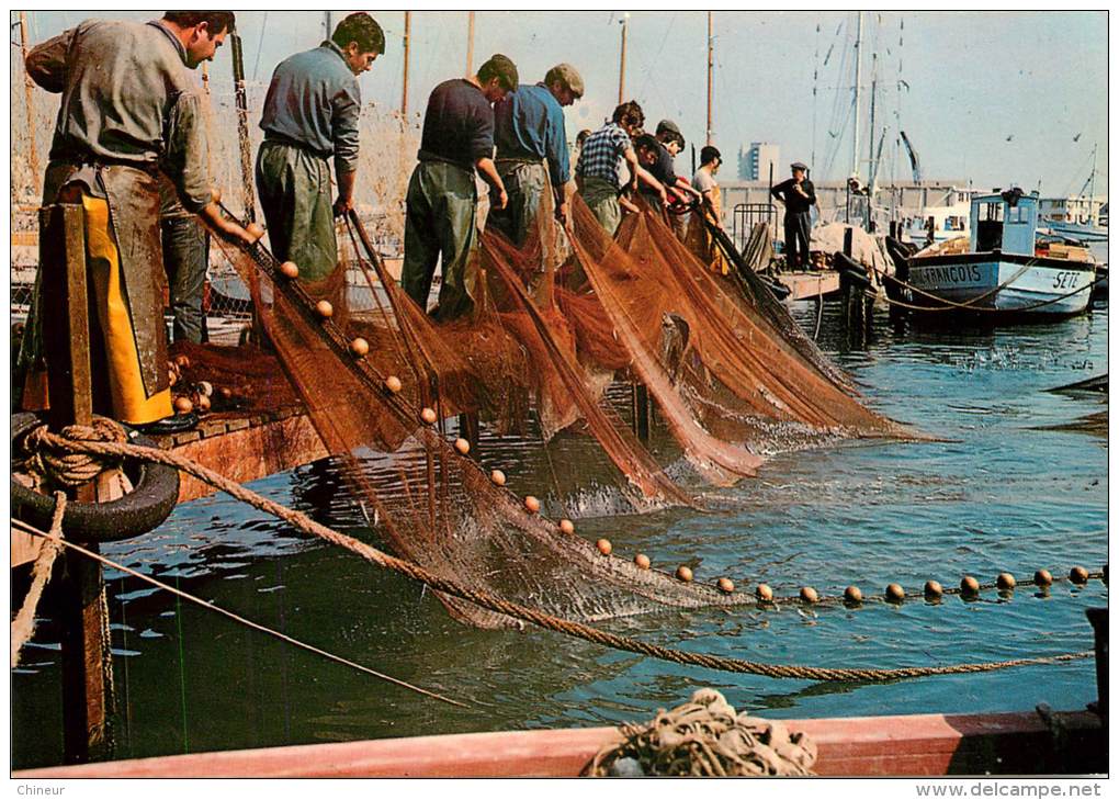 NETTOYAGE DES FILETS APRES LA PECHE - Sete (Cette)