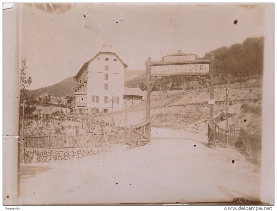 Environs De MUR DE BARREZ - L'Entrée Du Grand Hôtel  Situé Sur La Route De MUR DE BARREZ ( Photo   12 Cm X 9 Cm )  Rare - Other & Unclassified