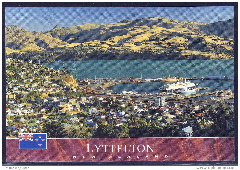 ANTARCTIC, NZ, Lyttleton, Color-card "Port With Port Hills" Unwritten !! 25.11-22 - Expéditions Antarctiques